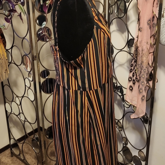 Sleeveless striped midi dress - Picture 6 of 6